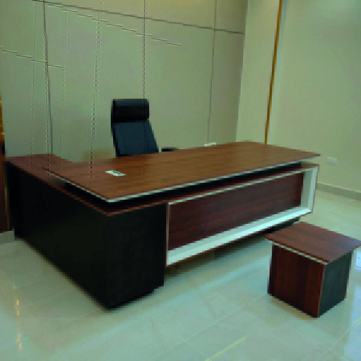 ALPHA DESK - Image 7