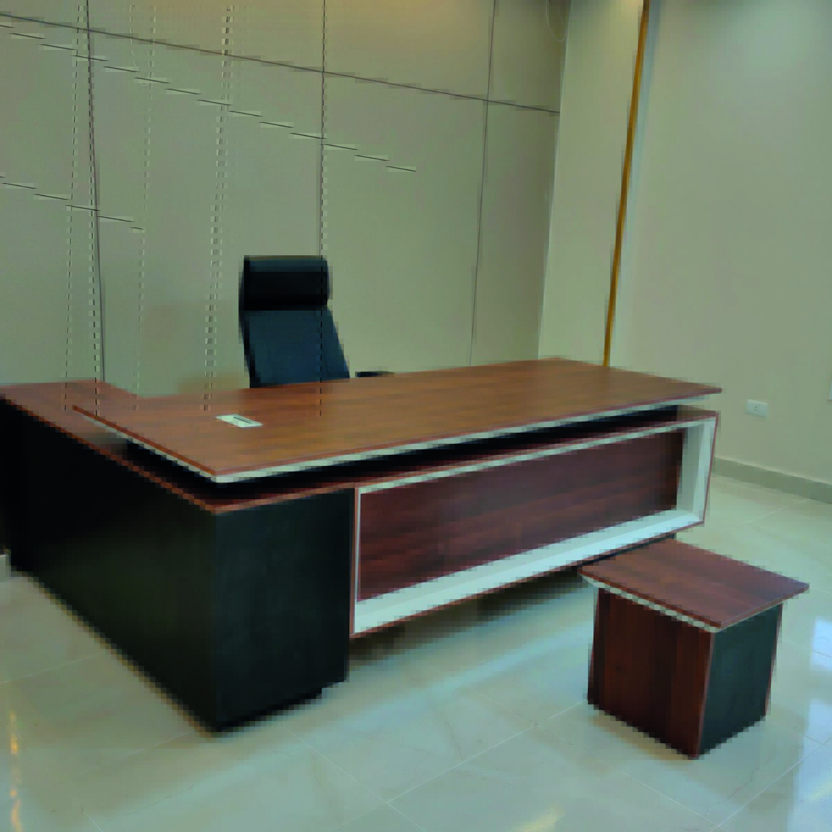 ALPHA DESK - Image 8