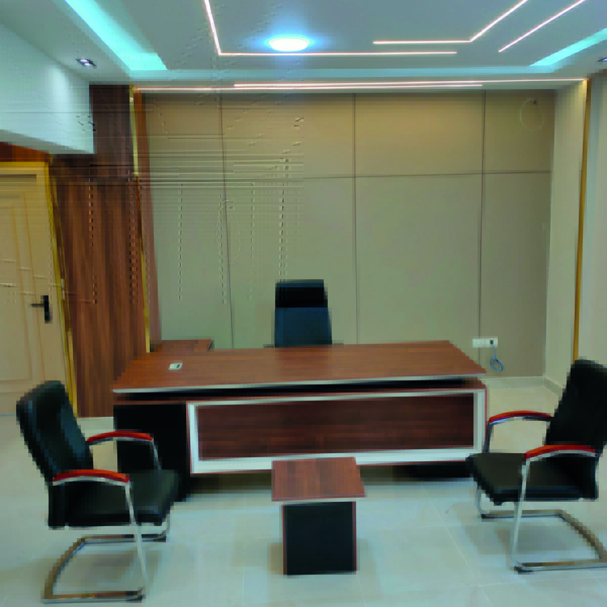 ALPHA DESK - Image 13