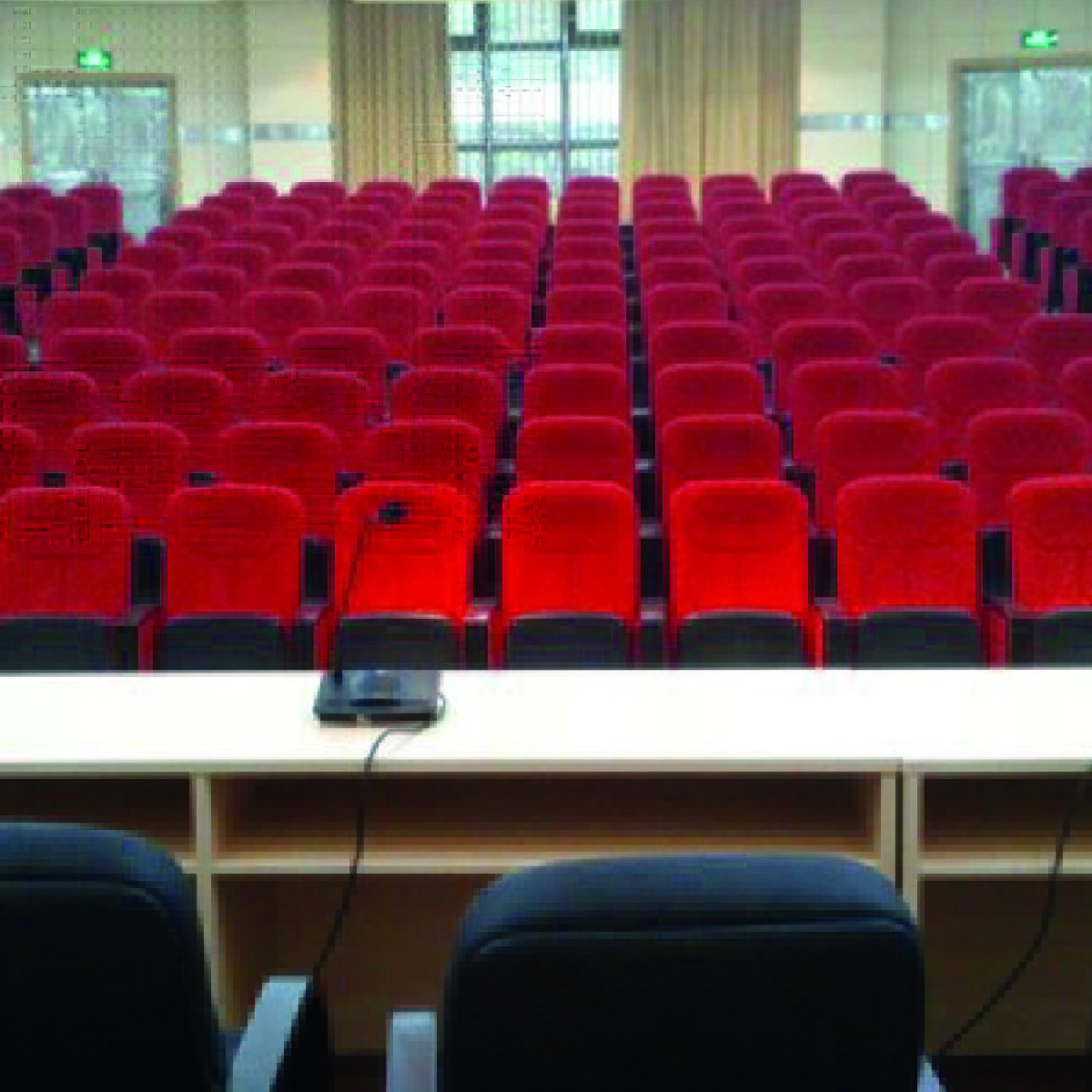 Auditorium chairs - Image 7