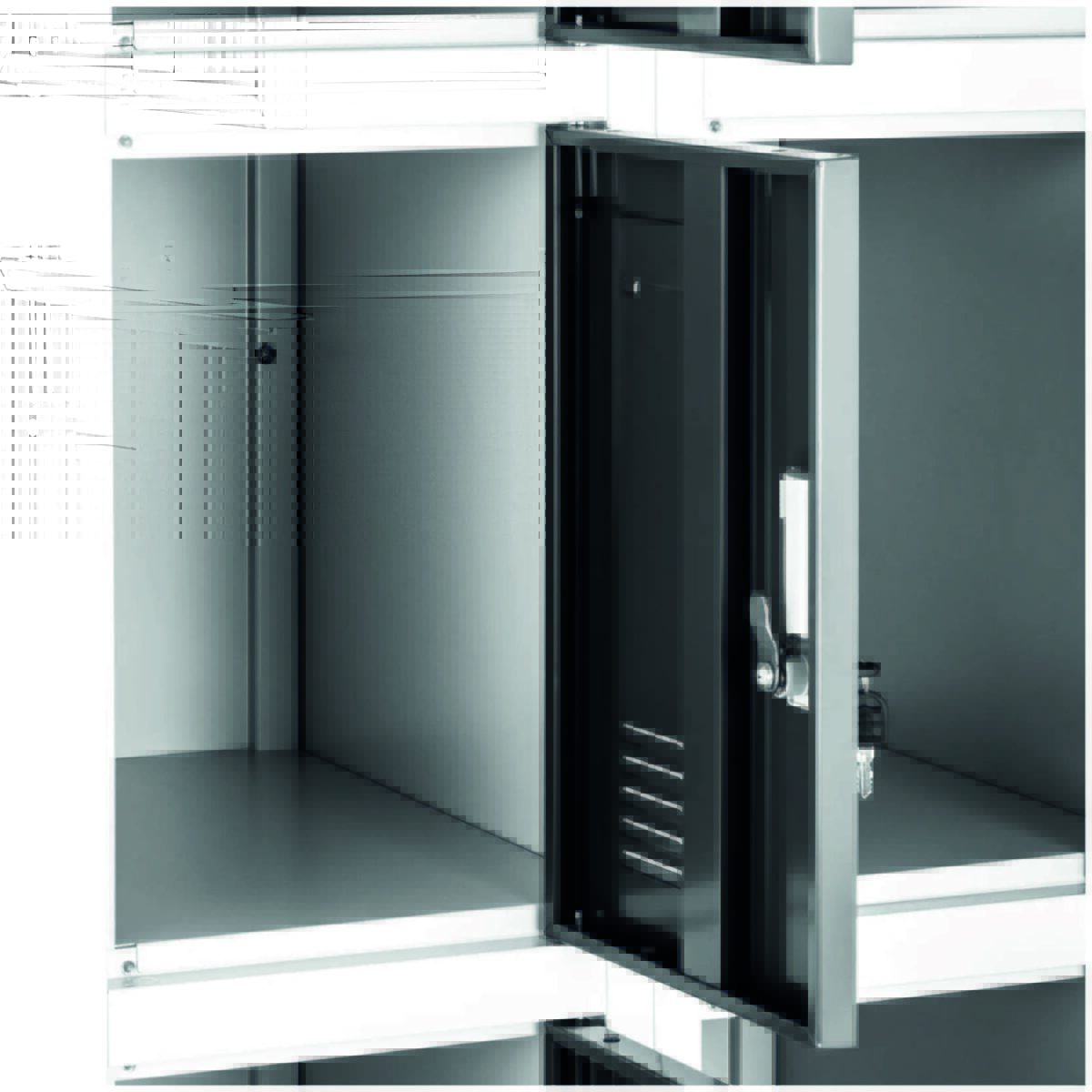 Locker - Image 38