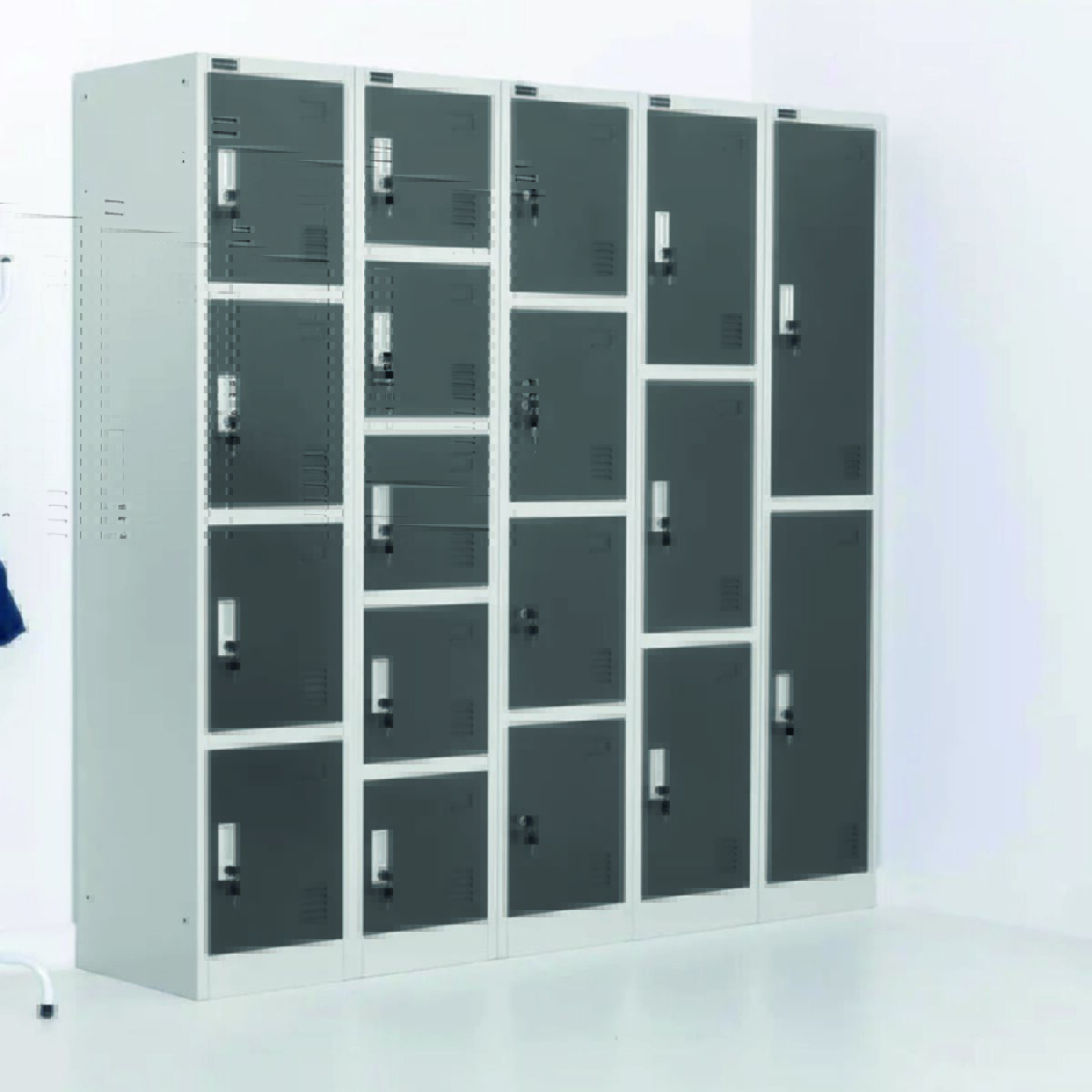 Locker - Image 41