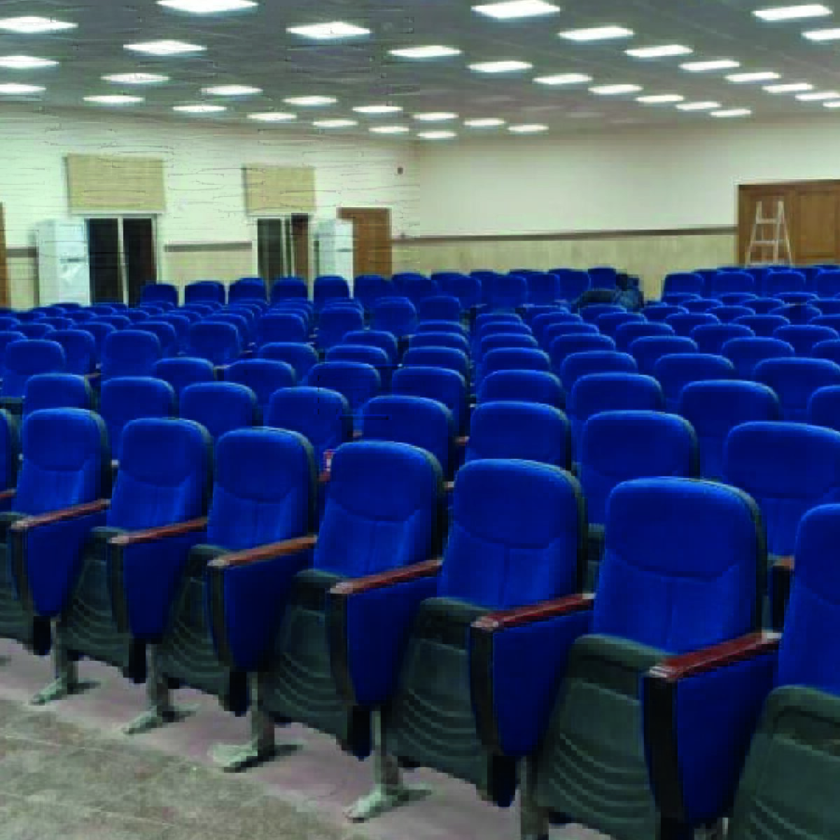 Auditorium chairs - Image 9